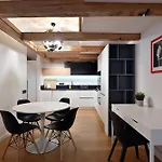Modern & 2bdrm Riga