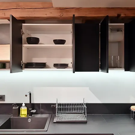 Modern & 2bdrm Lägenhet *